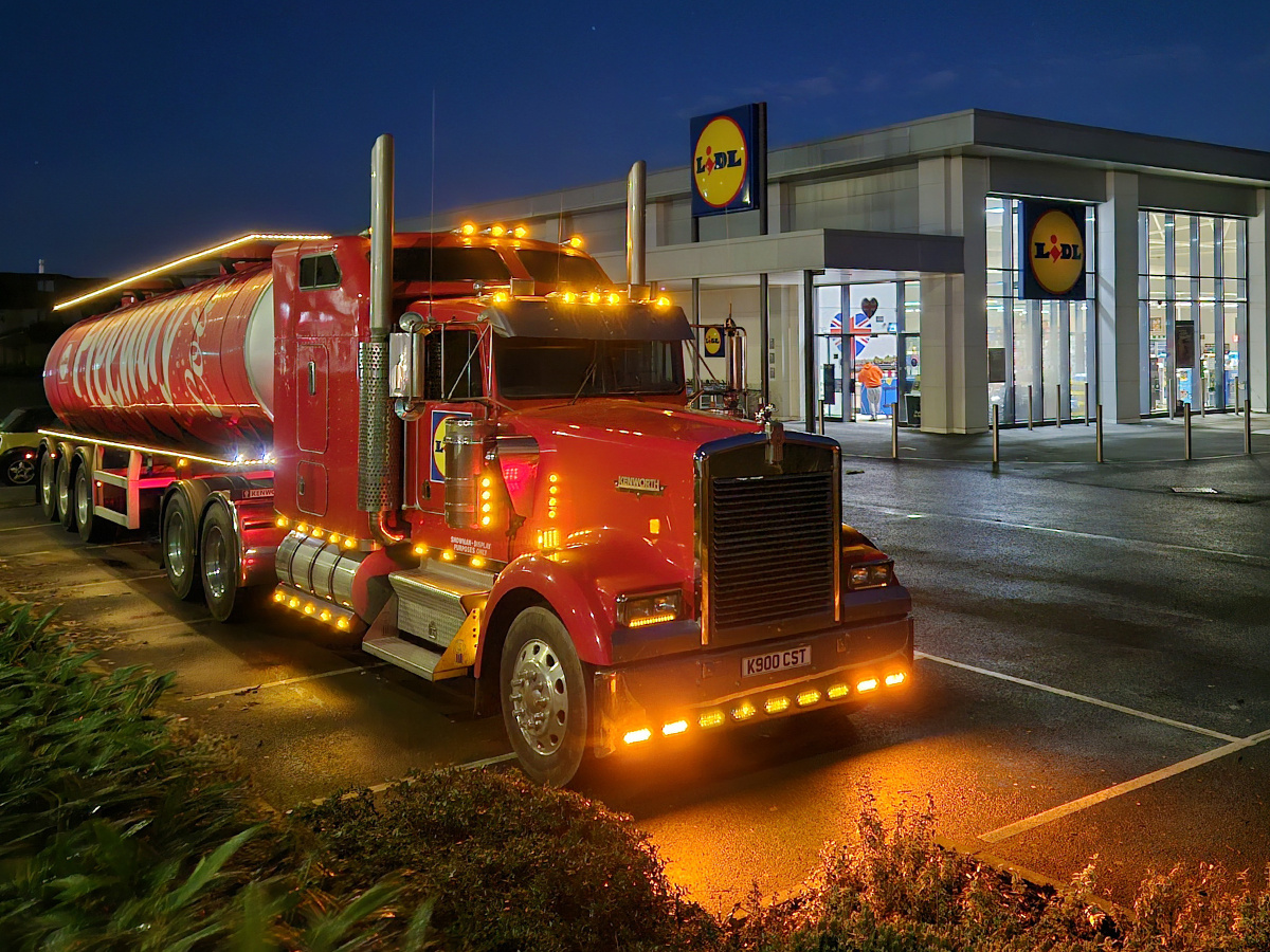 Disruptive Marketing in 2025 - An image of Lidl's Freeway Cola Truck for their campaign.